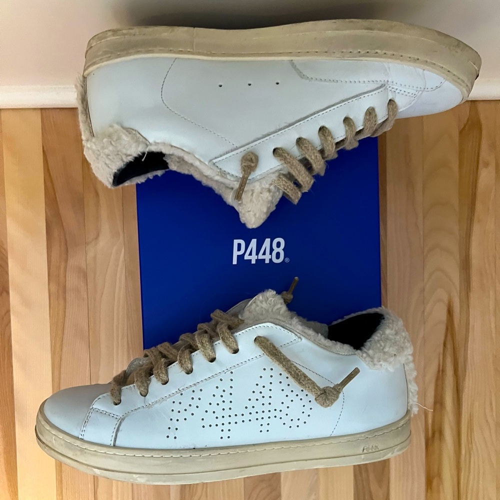 P488. Sherpa Fleece White/Cream. Distressed Sneaker